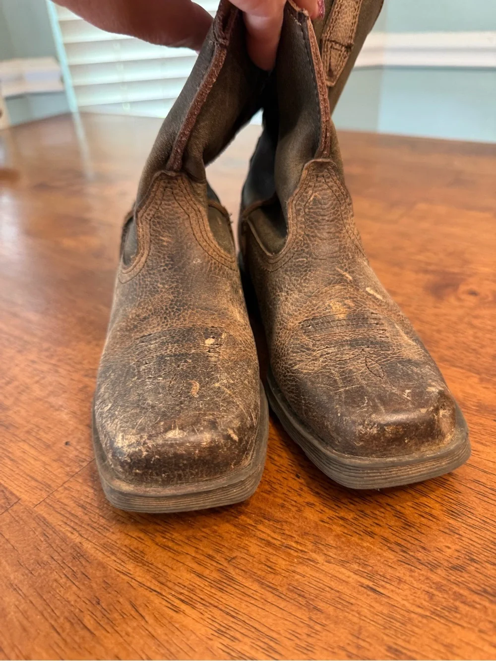 Ariat Kids Rambler Distressed Brown Leather Square Toe Cowboy Boots Size 12